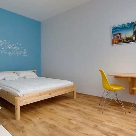 Orange Cat Rooms Riga Eksteriør billede